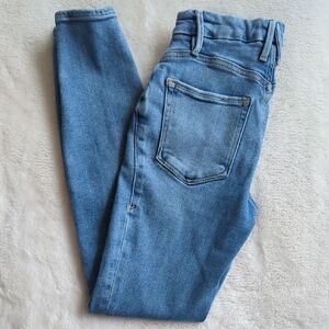 Good American Blue Skinny Jeans with Classic Wash